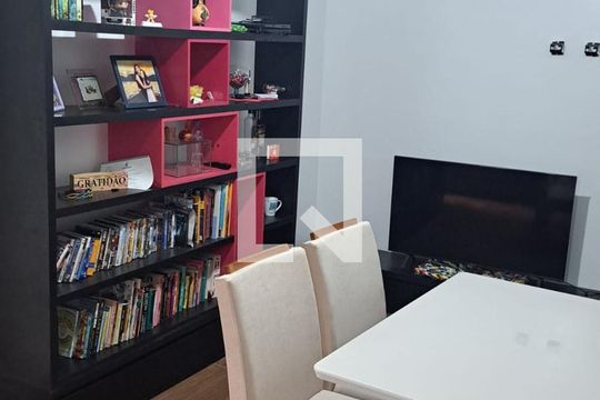 Sala de apartamento à venda com 2 quartos, 74m² em Centro Histórico, Porto Alegre