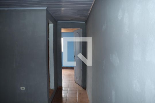 Corredor de casa para alugar com 1 quarto, 60m² em Jardim Vista Alegre, Embu das Artes