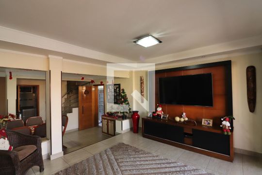 Sala  de casa à venda com 3 quartos, 162m² em Jardim Copacabana, São Bernardo do Campo