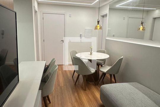 Apartamento à venda com 1 quarto, 47m² em Niterói, Canoas