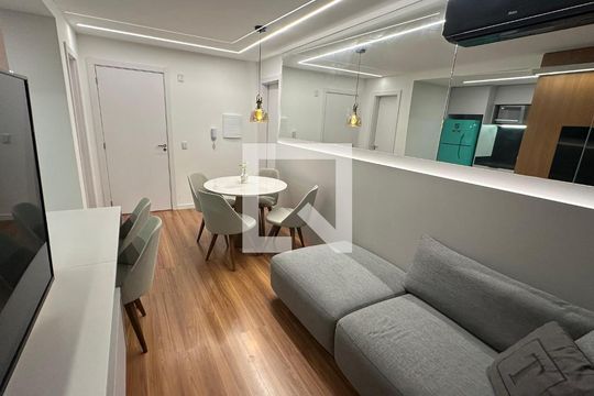 Apartamento à venda com 1 quarto, 47m² em Niterói, Canoas