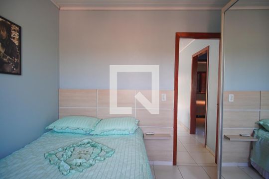 Quarto 1 de casa à venda com 5 quartos, 229m² em Petrópolis, Novo Hamburgo