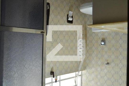 Banheiro Social de casa à venda com 2 quartos, 99m² em Vila Guaraciaba, Santo André