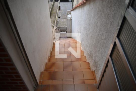 Escada de casa à venda com 2 quartos, 99m² em Vila Guaraciaba, Santo André