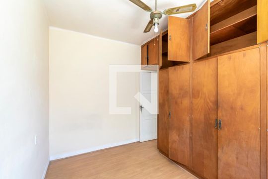 Quarto 1 de casa à venda com 3 quartos, 200m² em Penha, Rio de Janeiro