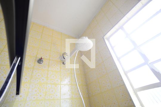 Casa à venda com 4 quartos, 180m² em Cambuci, São Paulo