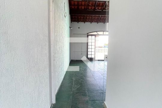 Casa à venda com 3 quartos, 145m² em Jardim Sao Roberto, Guarulhos