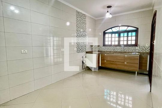 Casa à venda com 3 quartos, 145m² em Jardim Sao Roberto, Guarulhos