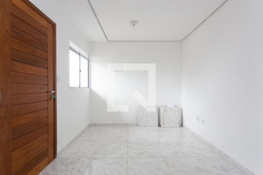 Sala de apartamento para alugar com 2 quartos, 37m² em Itaquera, São Paulo