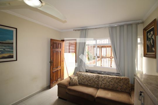 Sala de casa à venda com 2 quartos, 118m² em Vila Santista, São Paulo