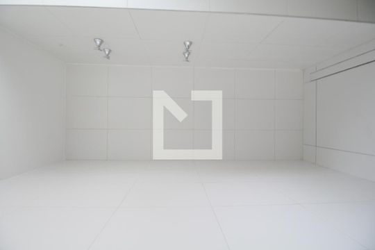 Apartamento para alugar com 2 quartos, 87m² em Jardim Caboré, São Paulo