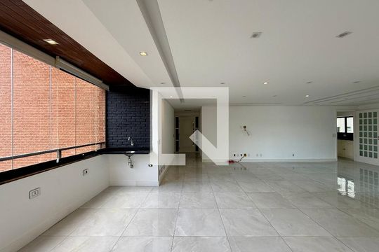 Sala  de apartamento à venda com 3 quartos, 183m² em Parque Colonial, São Paulo