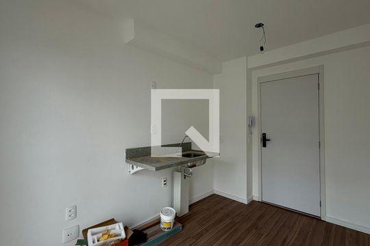 Sala/Cozinha de apartamento à venda com 1 quarto, 24m² em Vila Lageado, São Paulo