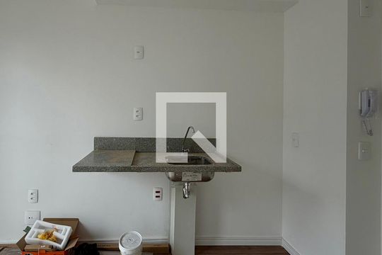 Sala/Cozinha de apartamento à venda com 1 quarto, 24m² em Vila Lageado, São Paulo