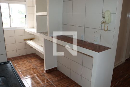 Cozinha de apartamento para alugar com 2 quartos, 49m² em Jardim Arco-iris, Cotia