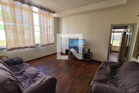 Sala de tv de casa para alugar com 5 quartos, 400m² em Jardim do Mar, São Bernardo do Campo