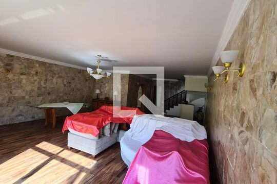 Sala de estar de casa para alugar com 5 quartos, 400m² em Jardim do Mar, São Bernardo do Campo