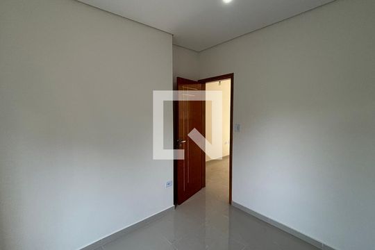 Suite de apartamento à venda com 3 quartos, 90m² em Vila Mazzei, Santo André