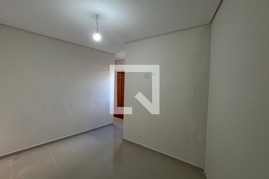 Suite de apartamento à venda com 3 quartos, 90m² em Vila Mazzei, Santo André