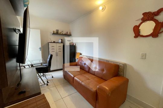 Sala  de casa para alugar com 1 quarto, 52m² em Jardim das Vertentes, São Paulo