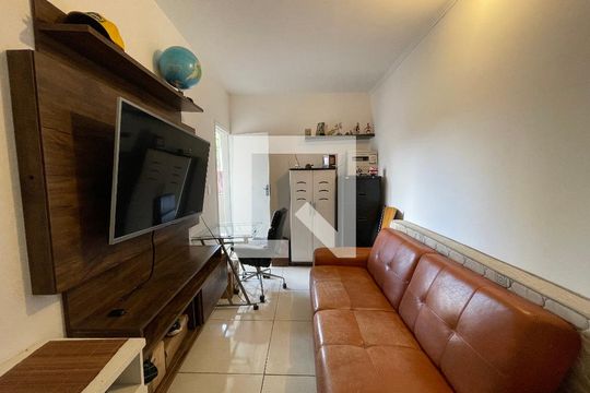 Sala de casa para alugar com 1 quarto, 52m² em Jardim das Vertentes, São Paulo
