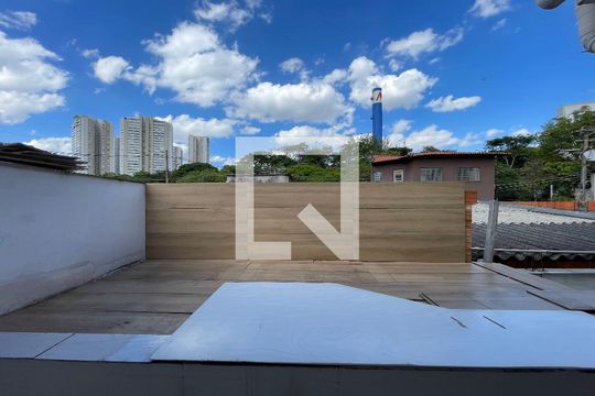 Vista de casa para alugar com 1 quarto, 52m² em Jardim das Vertentes, São Paulo
