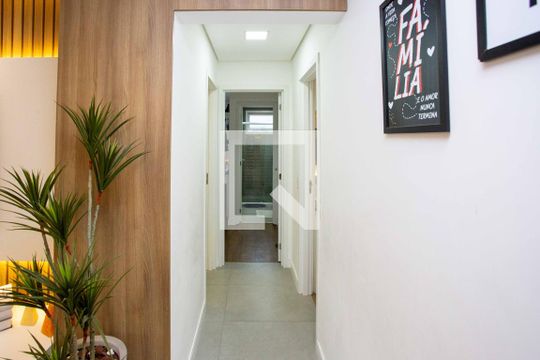 Corredor de apartamento à venda com 3 quartos, 130m² em Jardim Elisa, Diadema