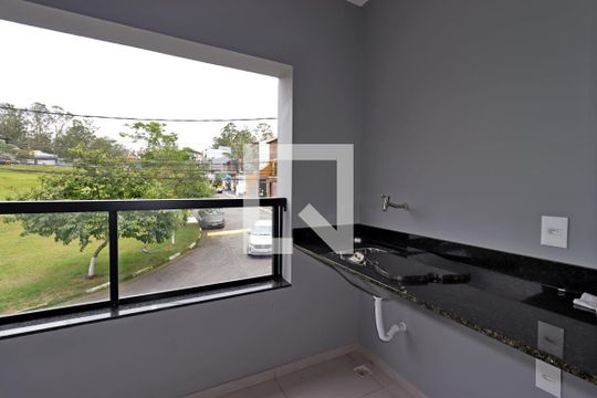 Área de Serviço de apartamento para alugar com 2 quartos, 54m² em Parque Sao Vicente, Santo André