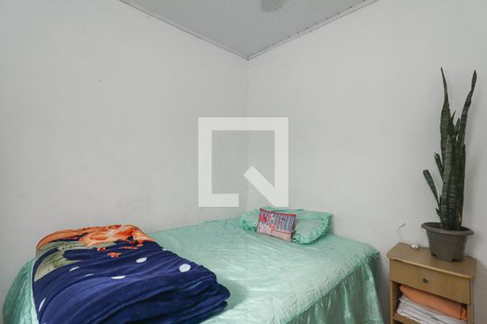 Quarto 2 de apartamento para alugar com 2 quartos, 50m² em Rubem Berta, Porto Alegre