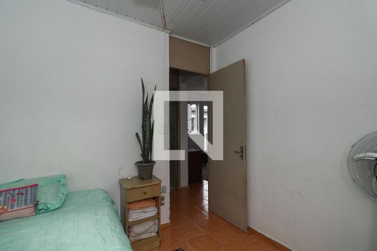 Quarto 2 de apartamento para alugar com 2 quartos, 50m² em Rubem Berta, Porto Alegre