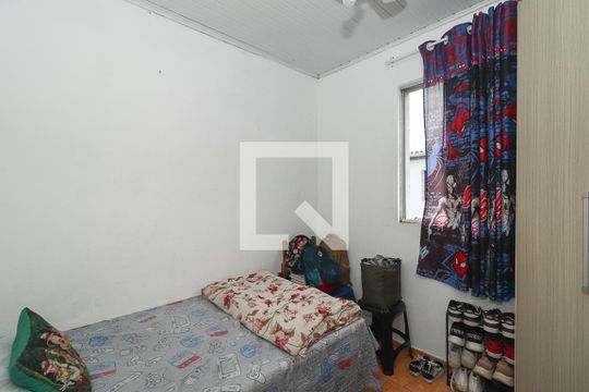 Quarto de apartamento para alugar com 2 quartos, 50m² em Rubem Berta, Porto Alegre