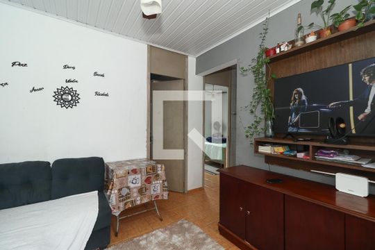 Sala de apartamento para alugar com 2 quartos, 50m² em Rubem Berta, Porto Alegre
