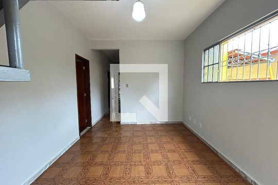 Casa à venda com 6 quartos, 223m² em Alípio de Melo, Belo Horizonte