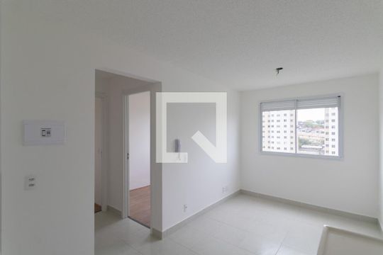 Sala e Cozinha de apartamento à venda com 2 quartos, 38m² em Vila Carmosina, São Paulo