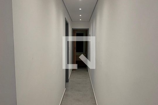 Corredor de casa à venda com 3 quartos, 133m² em Parque Novo Oratório, Santo André