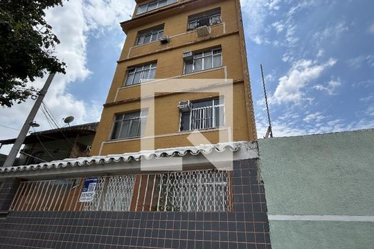 Fachada + plaquinha de apartamento à venda com 2 quartos, 70m² em Encantado, Rio de Janeiro
