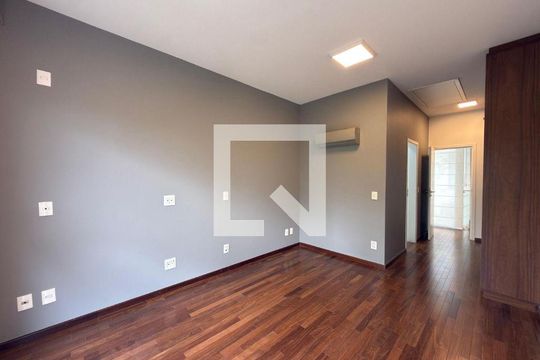 Casa para alugar com 3 quartos, 310m² em Cidade Santos Dumont, Jundiaí