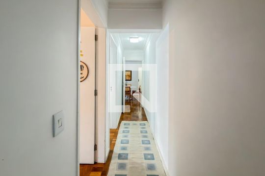Corredor de apartamento à venda com 3 quartos, 107m² em Vila Clementino, São Paulo