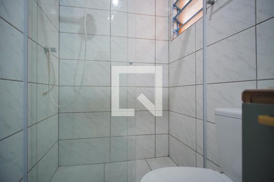 Banheiro Social de casa para alugar com 2 quartos, 88m² em Sarandi, Porto Alegre