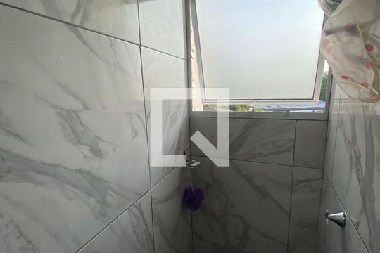 Banheiro de apartamento à venda com 2 quartos, 42m² em Colônia (Zona Leste), São Paulo