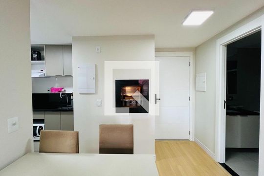Cozinha de apartamento para alugar com 1 quarto, 43m² em Auxiliadora, Porto Alegre