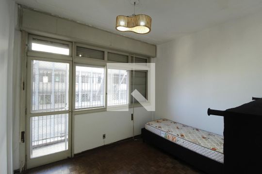 Quarto 1 de apartamento à venda com 2 quartos, 106m² em Bairro Independência, Porto Alegre