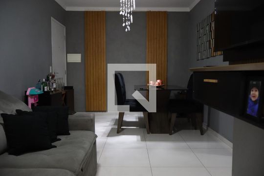 Sala  de apartamento à venda com 2 quartos, 57m² em Jardim Flor da Montanha, Guarulhos