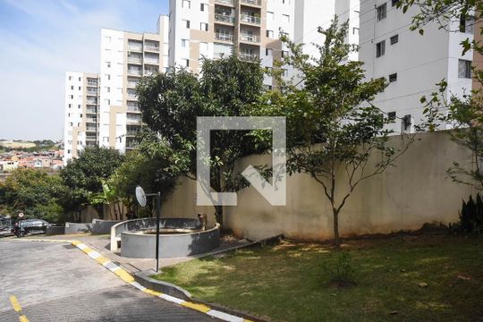 Jardim de apartamento à venda com 1 quarto, 145m² em Jardim Henriqueta, Taboão da Serra