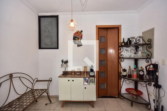 Cozinha de apartamento à venda com 1 quarto, 145m² em Jardim Henriqueta, Taboão da Serra