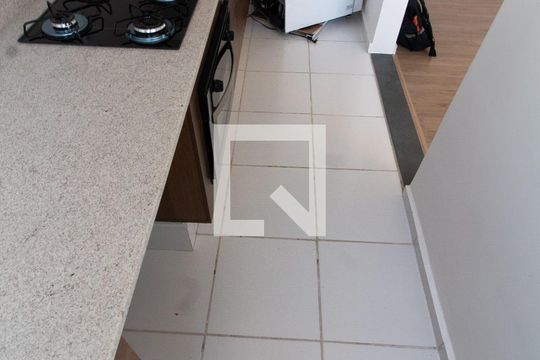 Cozinha de apartamento para alugar com 2 quartos, 46m² em Jardim Boa Esperança, Campinas