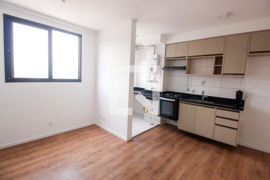 Sala e Cozinha  de apartamento à venda com 2 quartos, 42m² em Vila Andrade, São Paulo