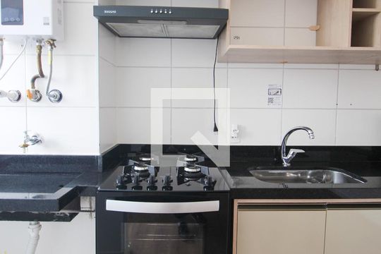 Sala e Cozinha  de apartamento à venda com 2 quartos, 42m² em Vila Andrade, São Paulo