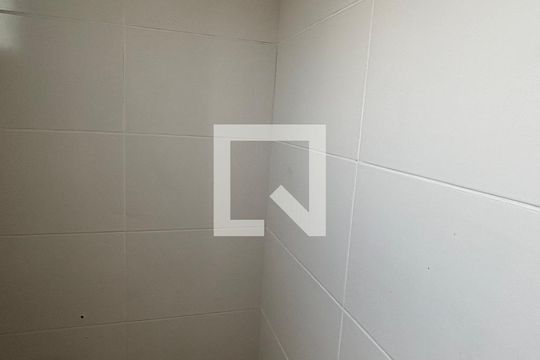 Banheiro da Suíte de apartamento para alugar com 2 quartos, 78m² em Jardim Guarará, Santo André