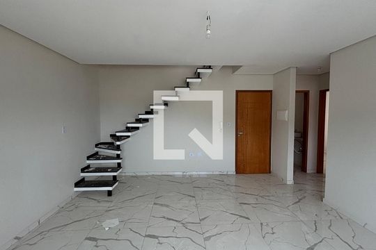 Sala  de apartamento para alugar com 2 quartos, 78m² em Jardim Guarará, Santo André